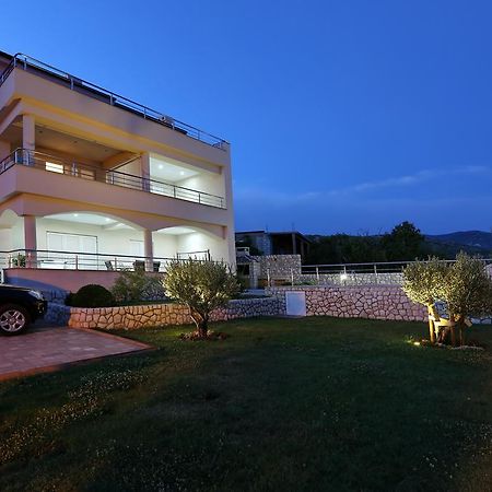 Apartments Villa Residenca Novi Vinodolski Chambre photo