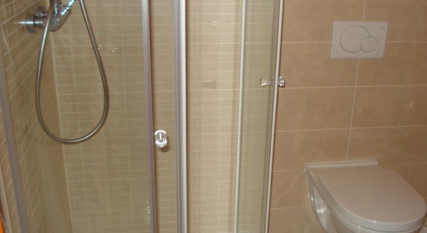 Apartments Villa Residenca Novi Vinodolski Chambre photo