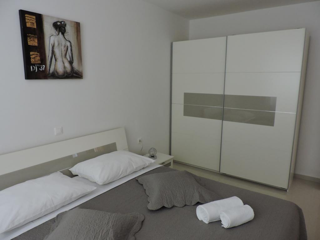 Apartments Villa Residenca Novi Vinodolski Extérieur photo
