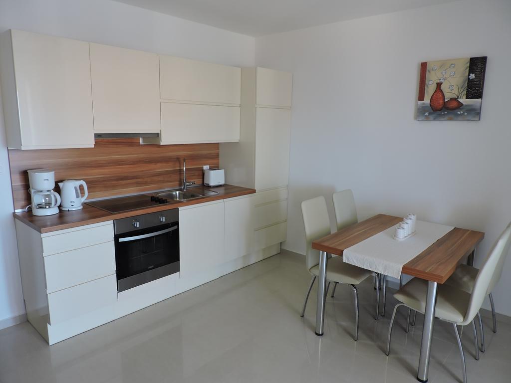 Apartments Villa Residenca Novi Vinodolski Extérieur photo