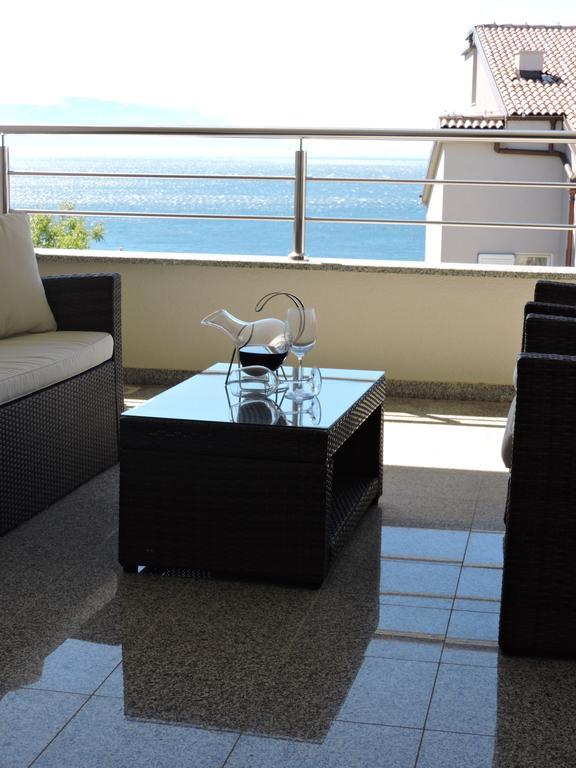 Apartments Villa Residenca Novi Vinodolski Extérieur photo