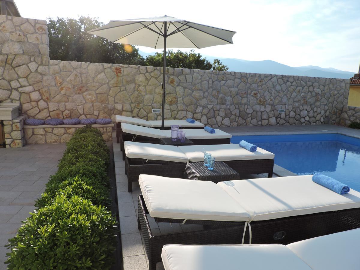 Apartments Villa Residenca Novi Vinodolski Extérieur photo