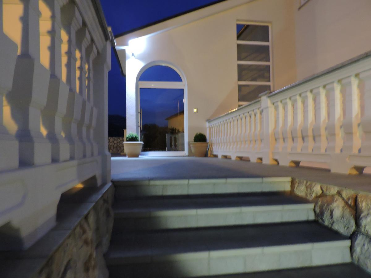 Apartments Villa Residenca Novi Vinodolski Extérieur photo